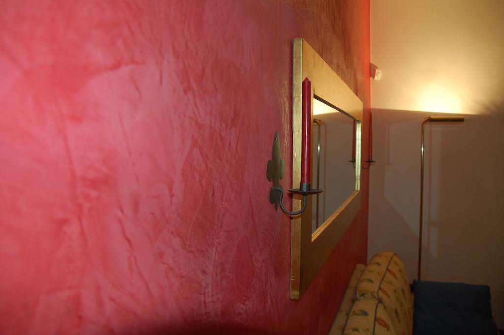 La Rosa Scarlatta Daire Bergamo Oda fotoğraf